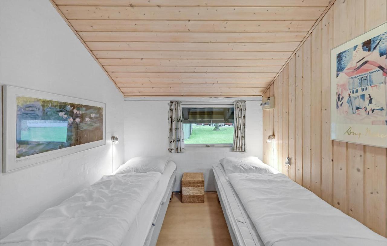 Nice Home In Hemmet With Kitchen Exterior foto